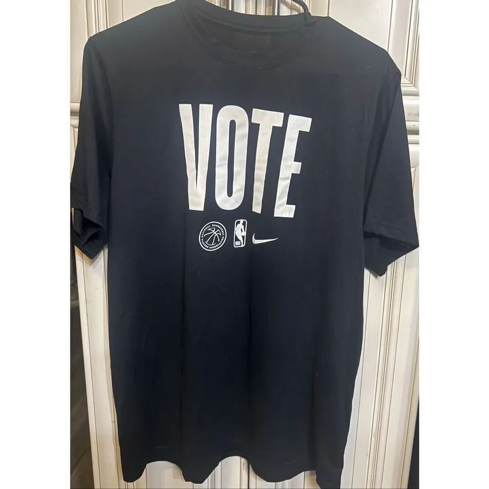 Nike Men's Dri-Fit NBA Team Issued Vote Short Sleeve T-Shirt Black Size Large